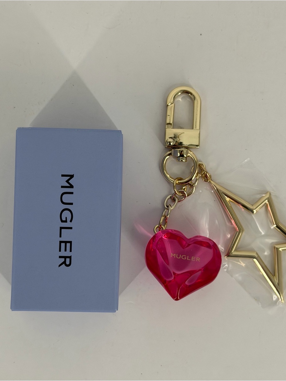 MUGLER Pink Heart Gold Tone Star Key Ring Keychain Bag Charm Accessory New